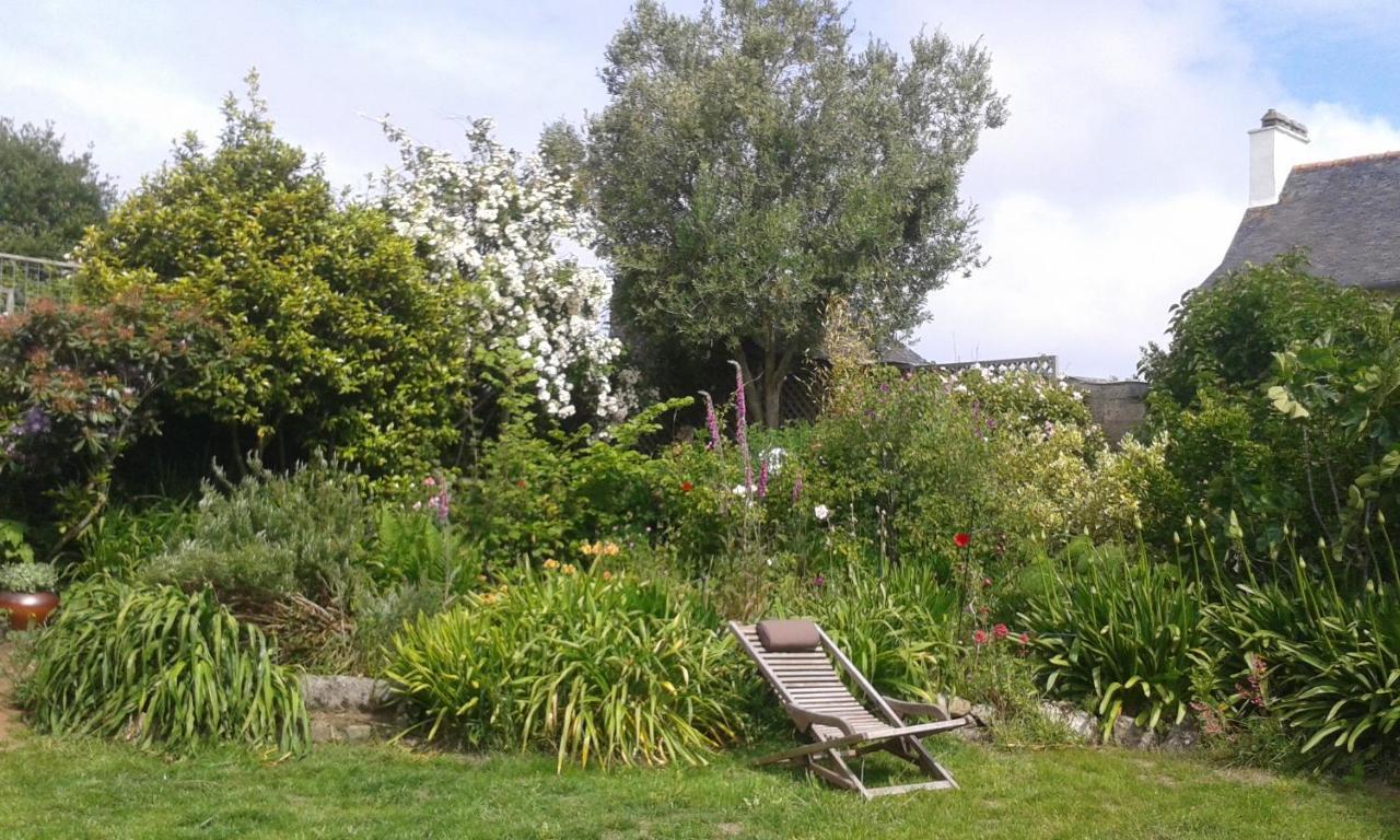 Giverny Cottage Saint-Coulomb Exterior photo